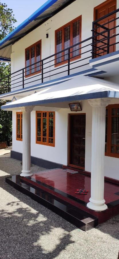 Soly'S Villa Homestay Munnar Ngoại thất bức ảnh